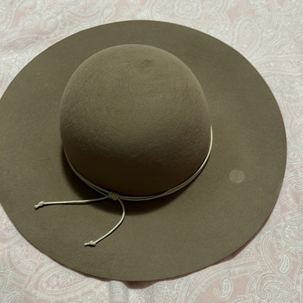Tan by Anthropologie Floppy bucket hat